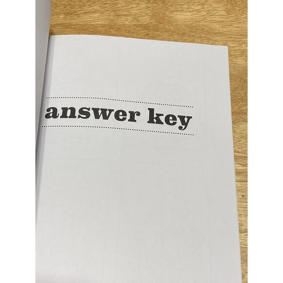 Ted Menten's Mindful Mazes Coloring Book: Fashions by Ted Menten (2017) - Picture 5 of 6